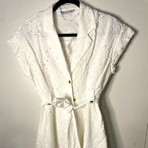 Zara. Eyelet minidress.